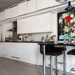 https://canal-side-apartment-in-shoreditch.brighton-hotels-england.com