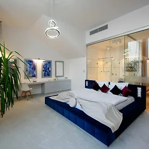 Karoly Corner Residences Apartmán